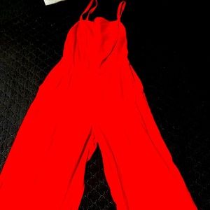 Red old navy romper wit pockets.